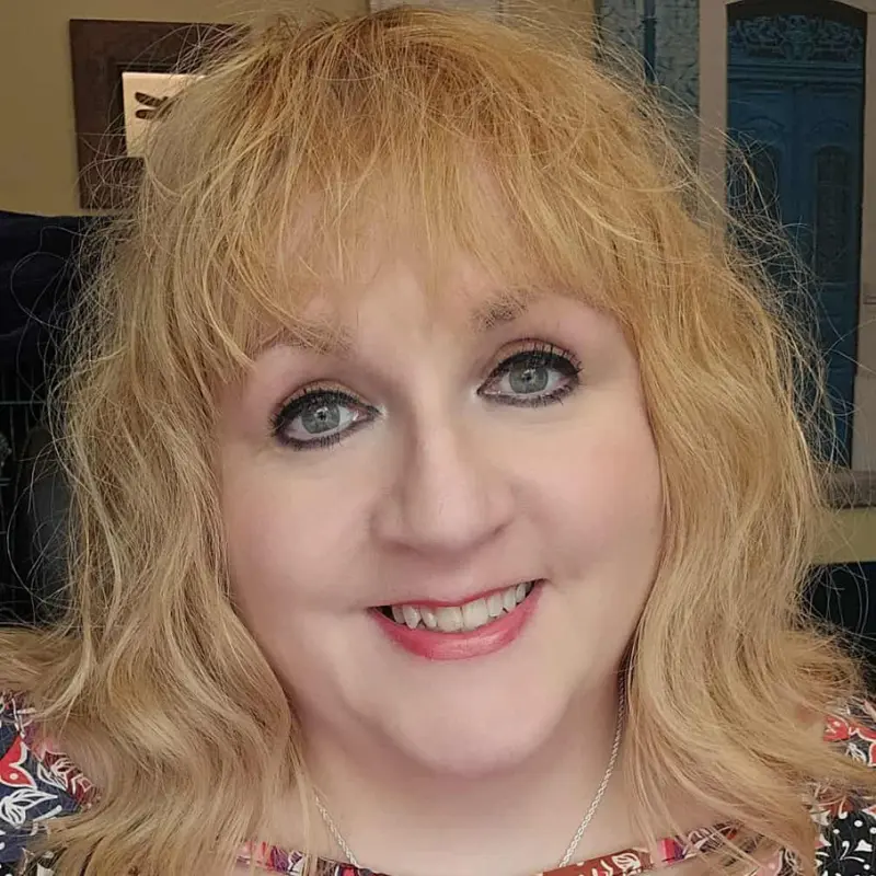 Photo of Pandora Pappas